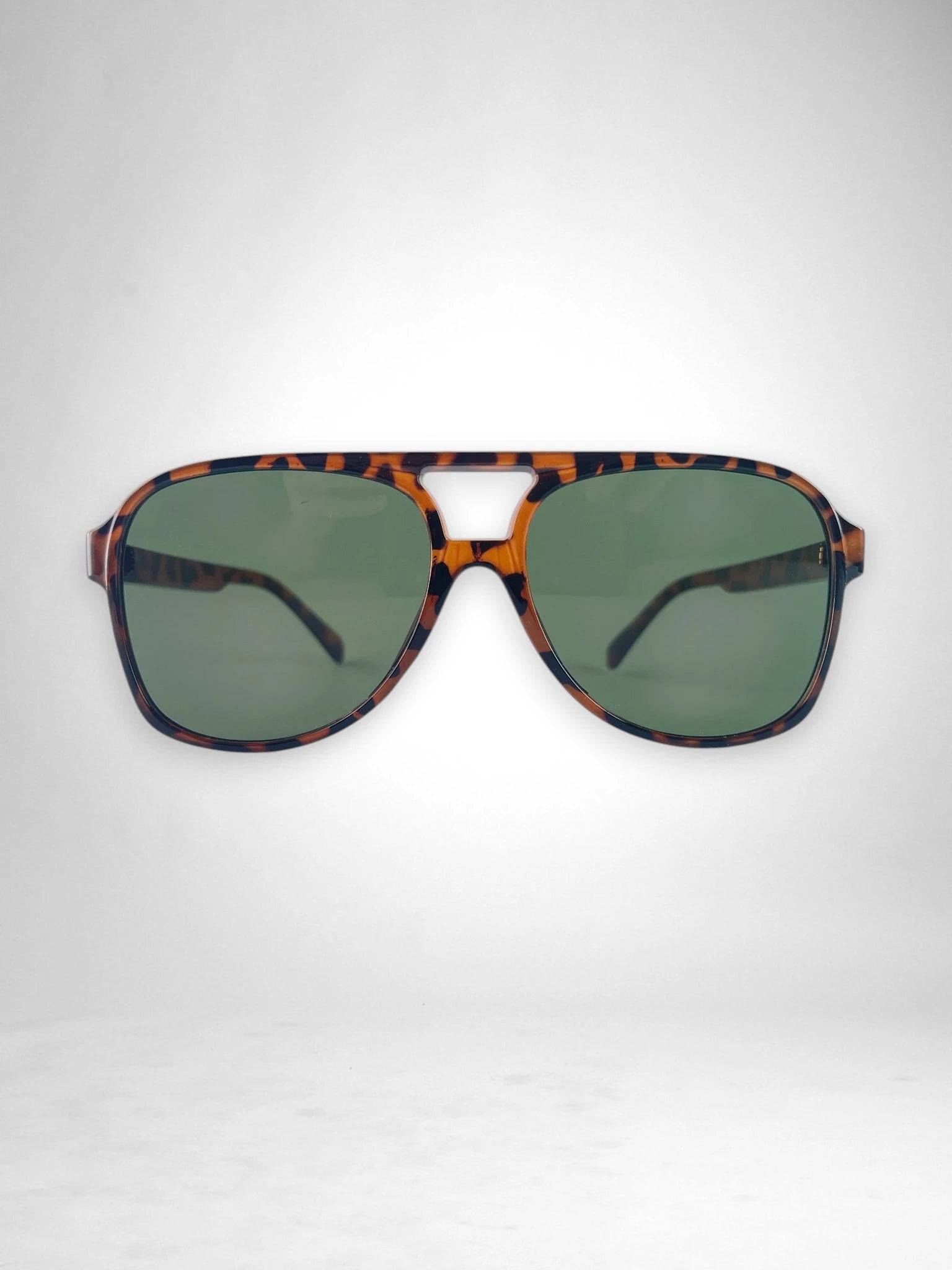 Retro Luxe Oversized Sunglasses