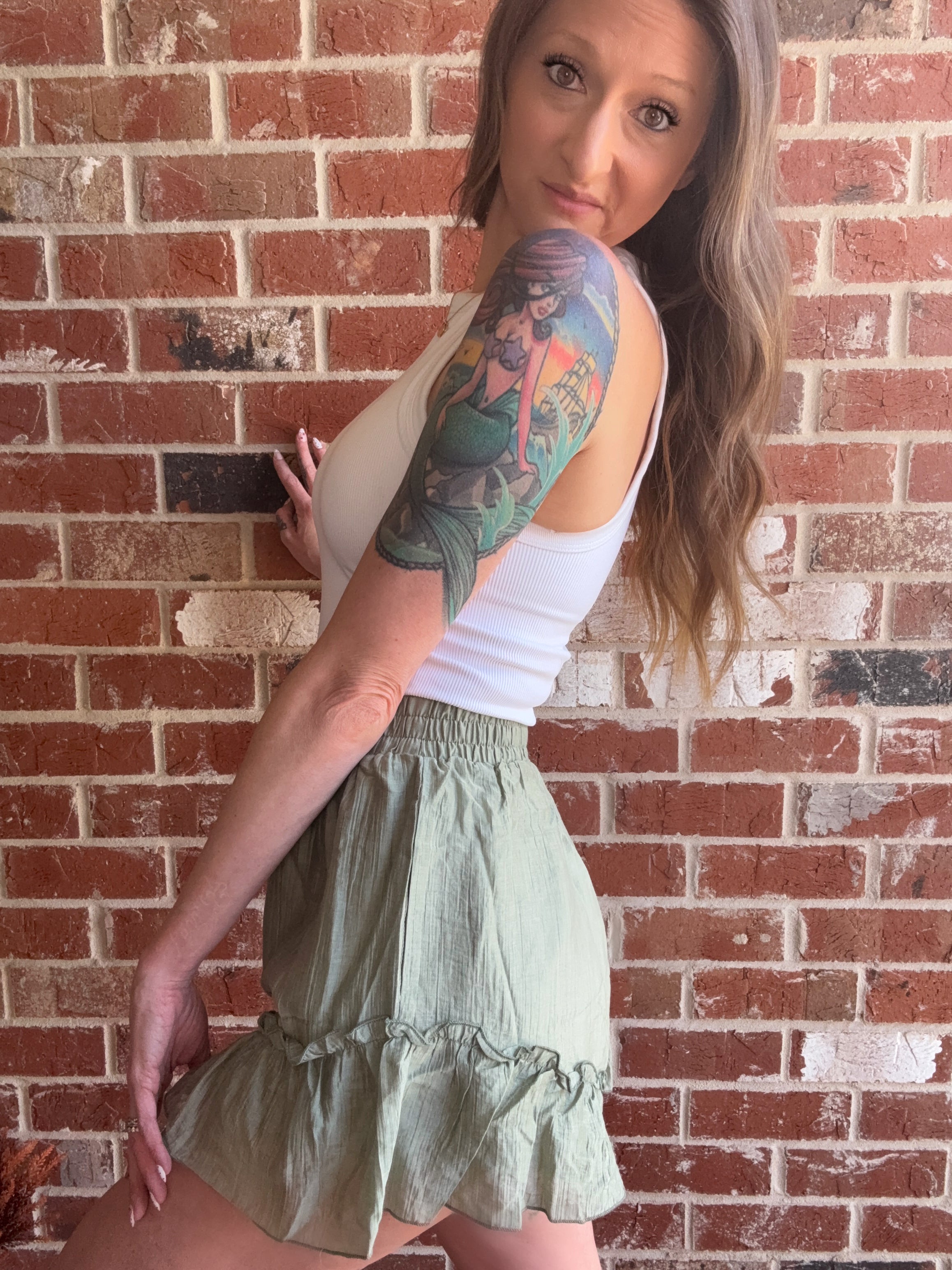 Textured Tie Waist Ruffle Hem Shorts