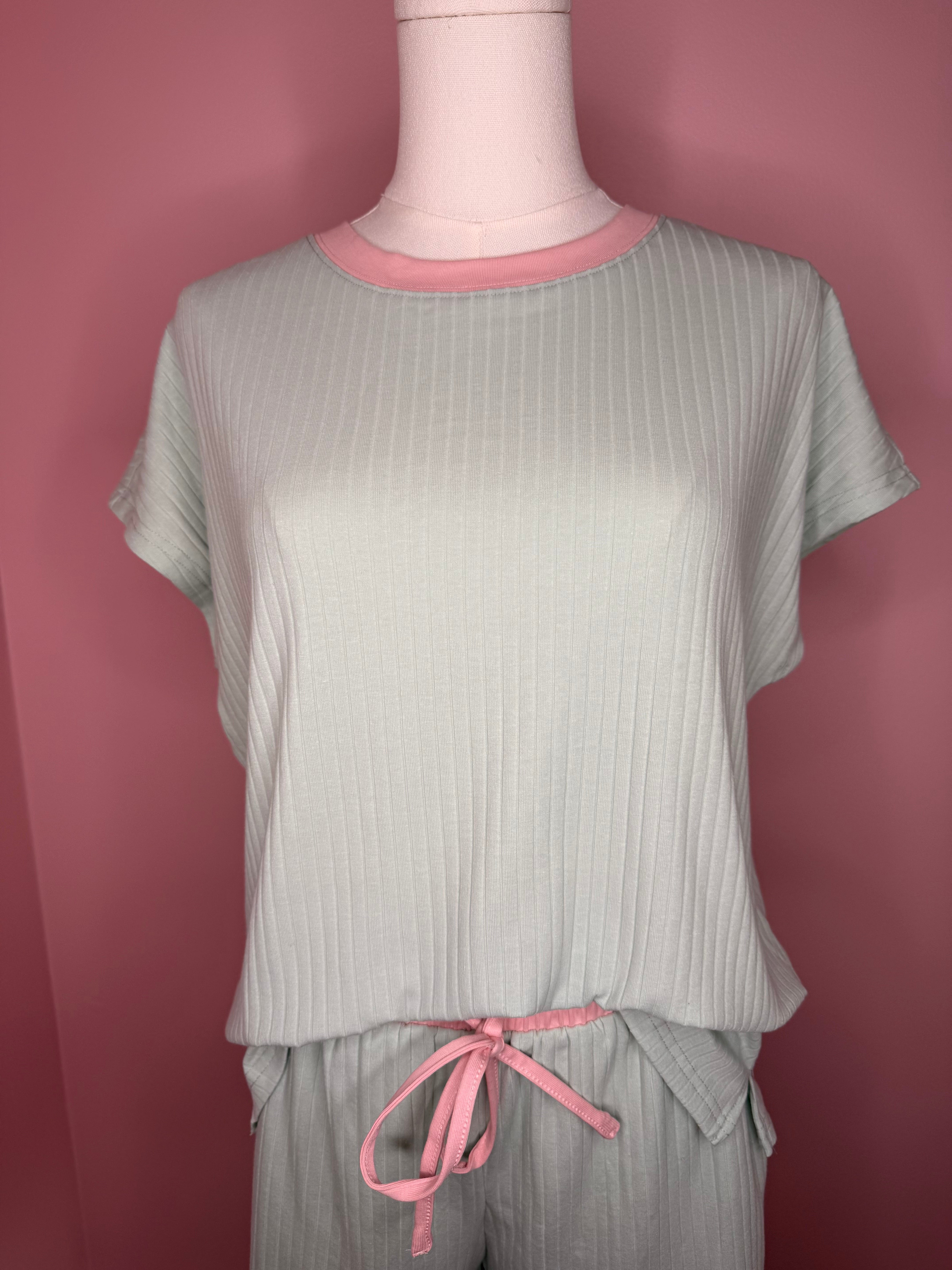 Women’s Colorblock Lounge Set - Short Sleeve Top & Matching Shorts
