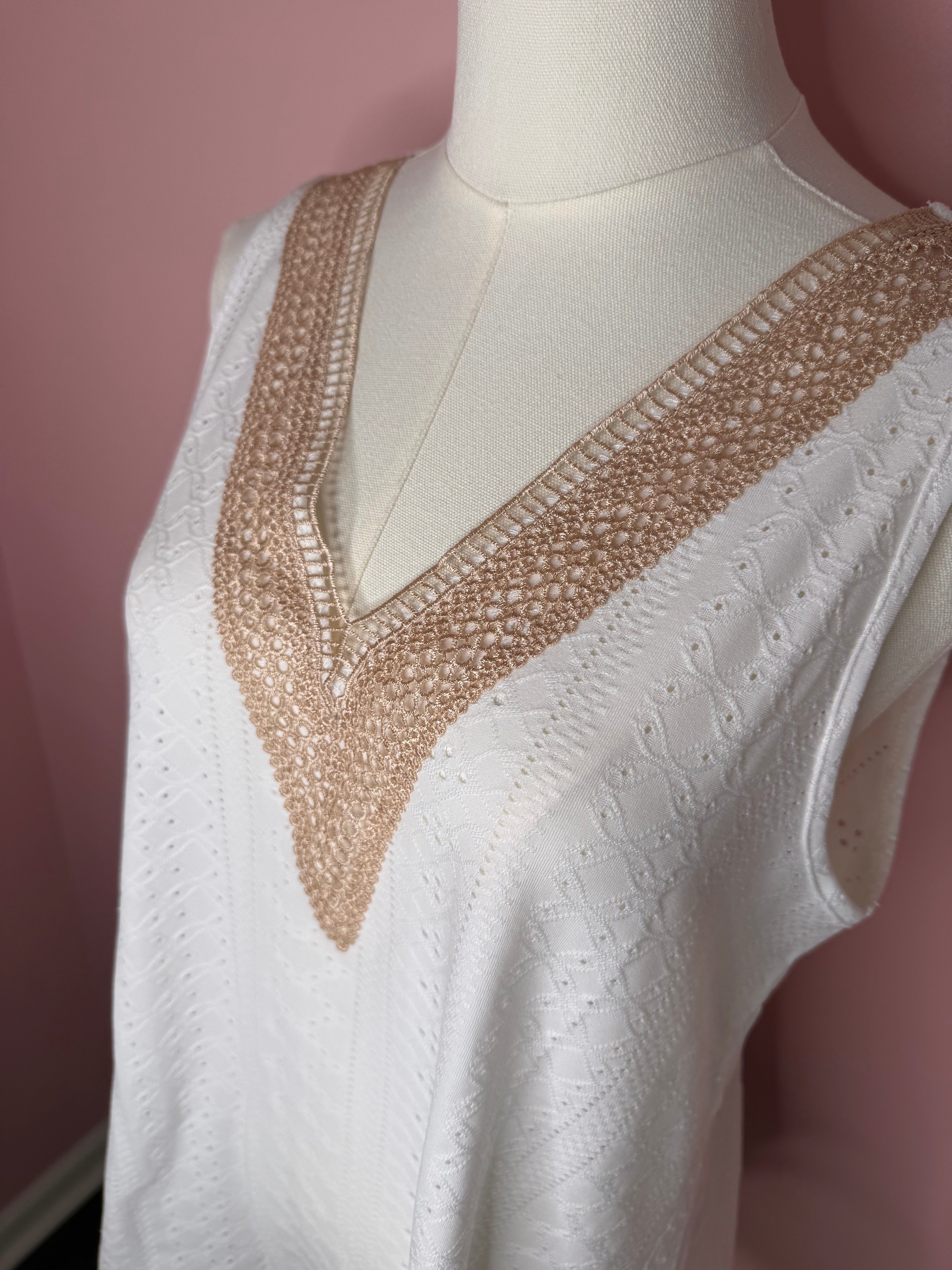 Boho Grace Lace Crochet V-Neck Tank Top